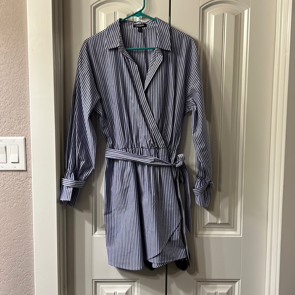 Express - Blue and white wrap dress